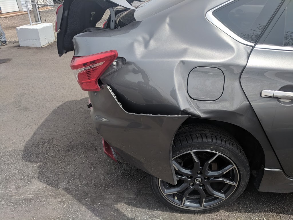 Seneca Auto Body | 1109 Seneca Ave, Mississauga, ON L5G 3X8, Canada | Phone: (905) 271-7000