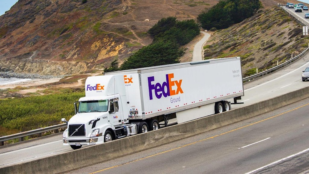 FedEx Ground Terminal | 1650 Wilton Grove Rd, London, ON N6N 0A4, Canada | Phone: (800) 463-3339