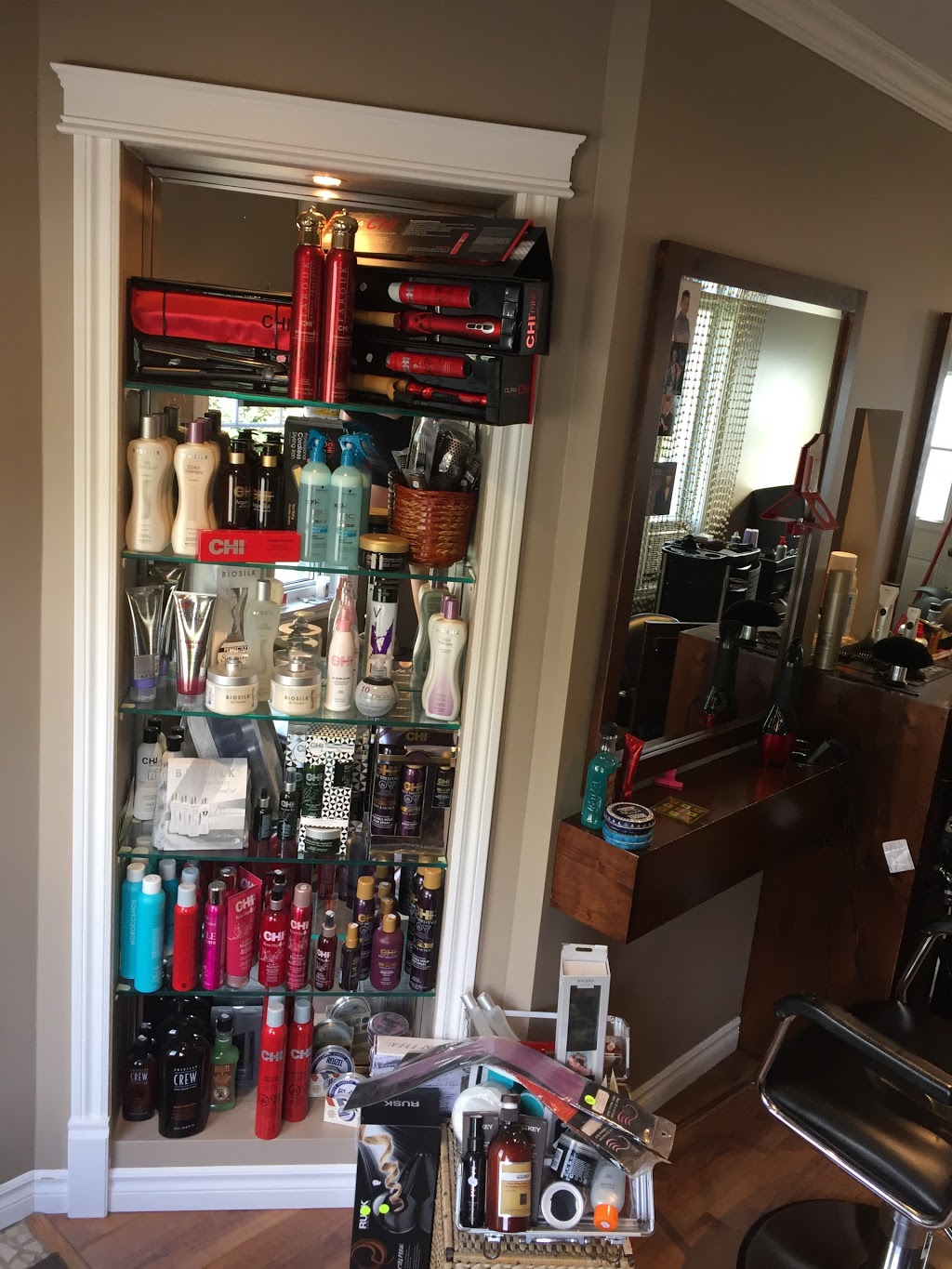 Coiffure beauté 2000 | 1003 Rue de la Cité des Pins, Saint-Lin - Laurentides, QC J5M 2E7, Canada | Phone: (450) 439-8424