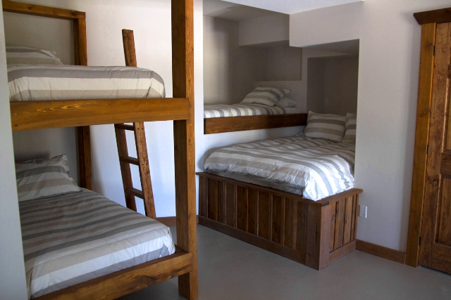 Village Majopial | 353 Montée du Lac des 31 Miles, Bouchette, QC J0X 1E0, Canada | Phone: (819) 465-2625