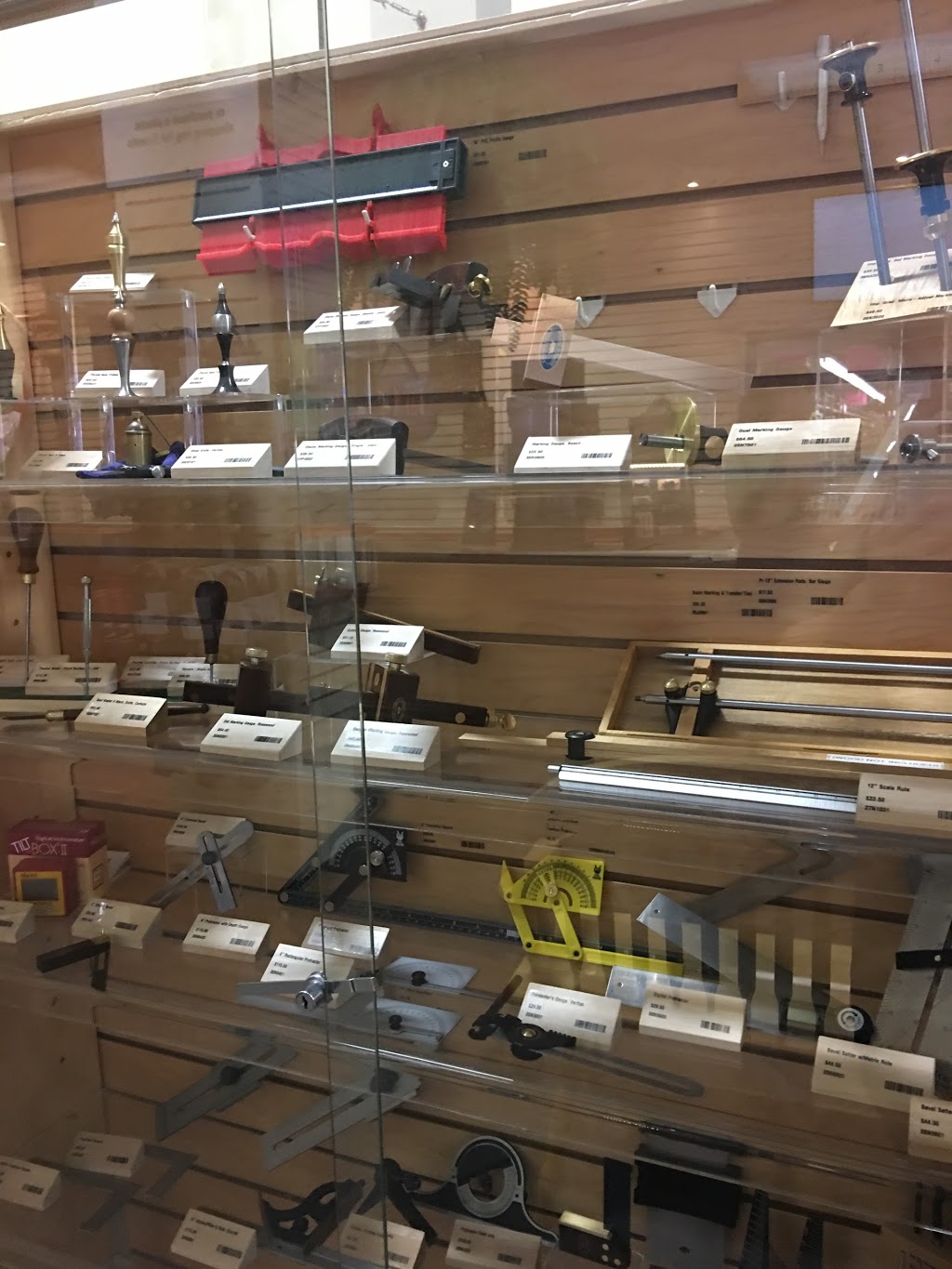 Lee Valley | 900 Morrison Dr, Ottawa, ON K2H 8K7, Canada | Phone: (613) 596-9202