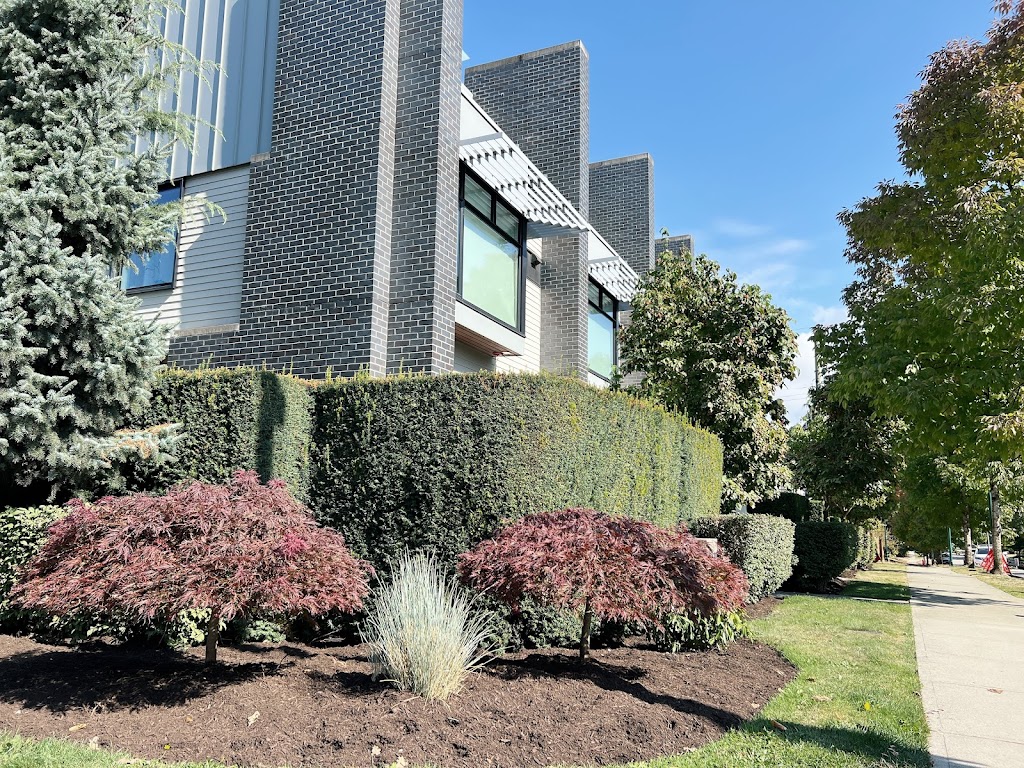 Eco Property Maintenance Inc. | 380 Seymour Blvd, North Vancouver, BC V7J 1J8, Canada | Phone: (778) 886-3458