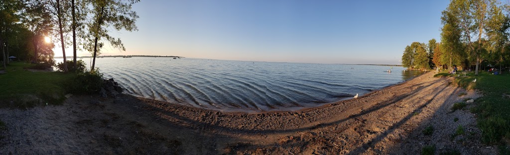Holmes Point Park | 131 Holmes Point Rd, Pefferlaw, ON L0E 1N0, Canada | Phone: (905) 476-4301