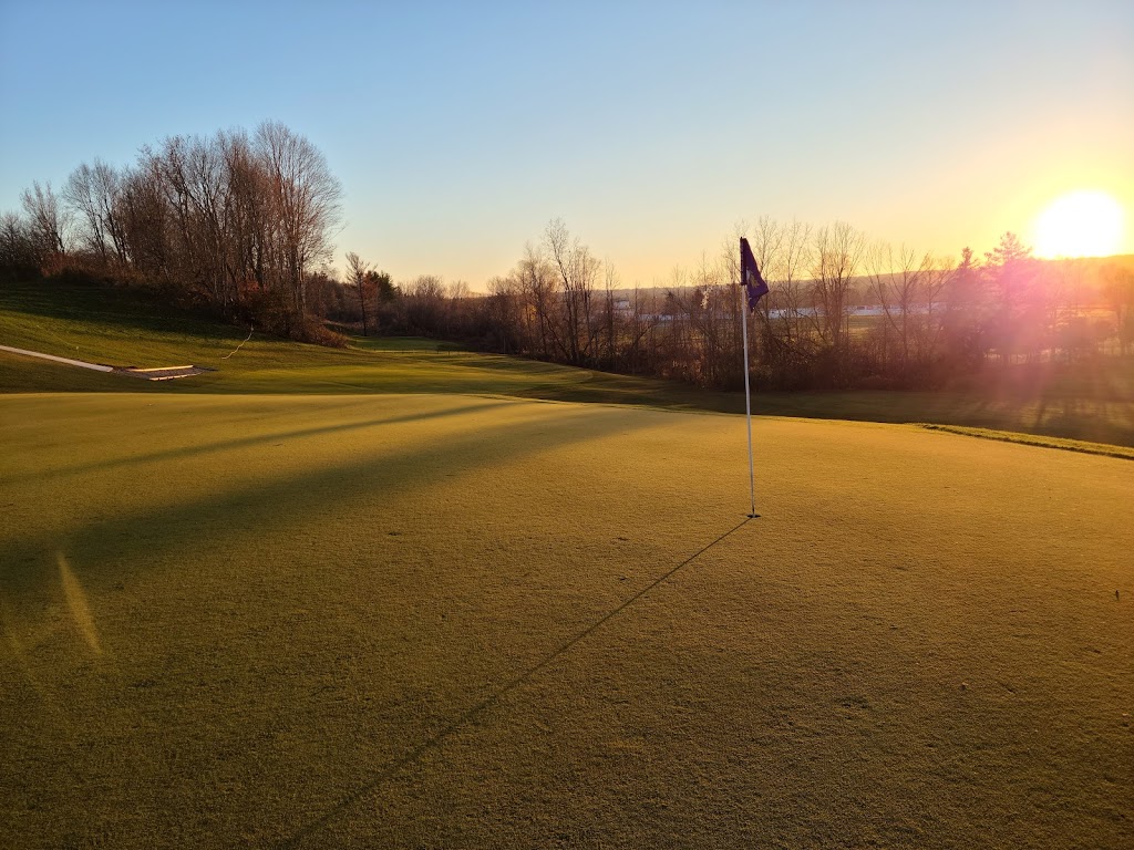 The Oaks Golf & Country Club | 1552 Gideon Dr, Delaware, ON N0L 1E0, Canada | Phone: (519) 652-1760