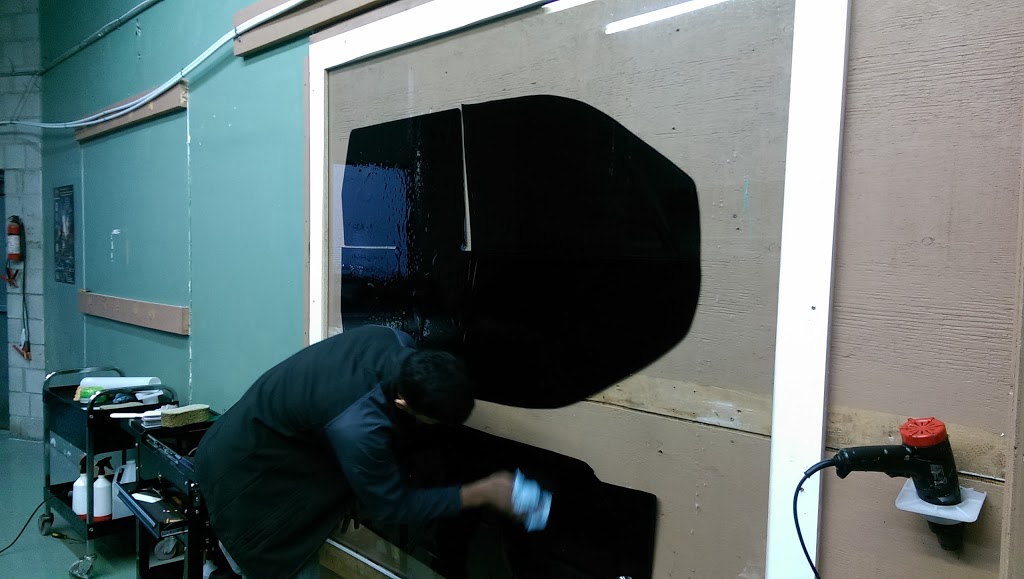 Car Tints | 15 Brookbanks Dr, North York, ON M3A 2T1, Canada | Phone: (647) 632-2135