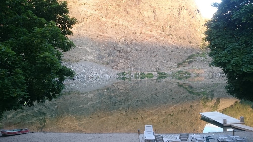 The Lodge at Gallagher Lake | 8331 BC-97, Oliver, BC V0H 1T2, Canada | Phone: (888) 498-2112