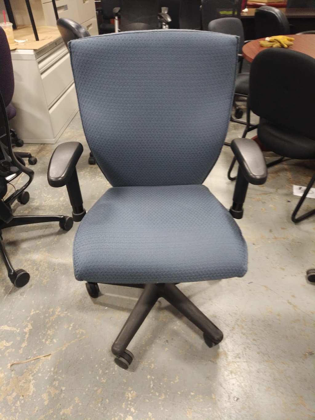 Ufficio Furniture | 1215 Meyerside Dr Unit 7, Mississauga, ON L5T 1H3, Canada | Phone: (647) 955-1206