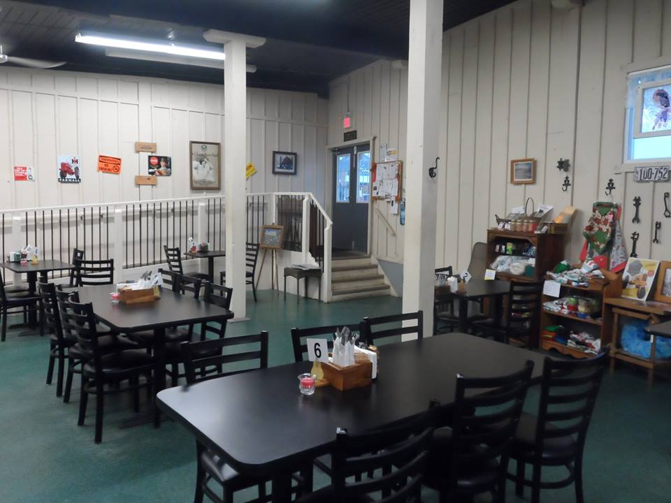 Kerrys St. James St. Eatery | 10 St James St S, Waterford, ON N0E 1Y0, Canada | Phone: (519) 443-4000