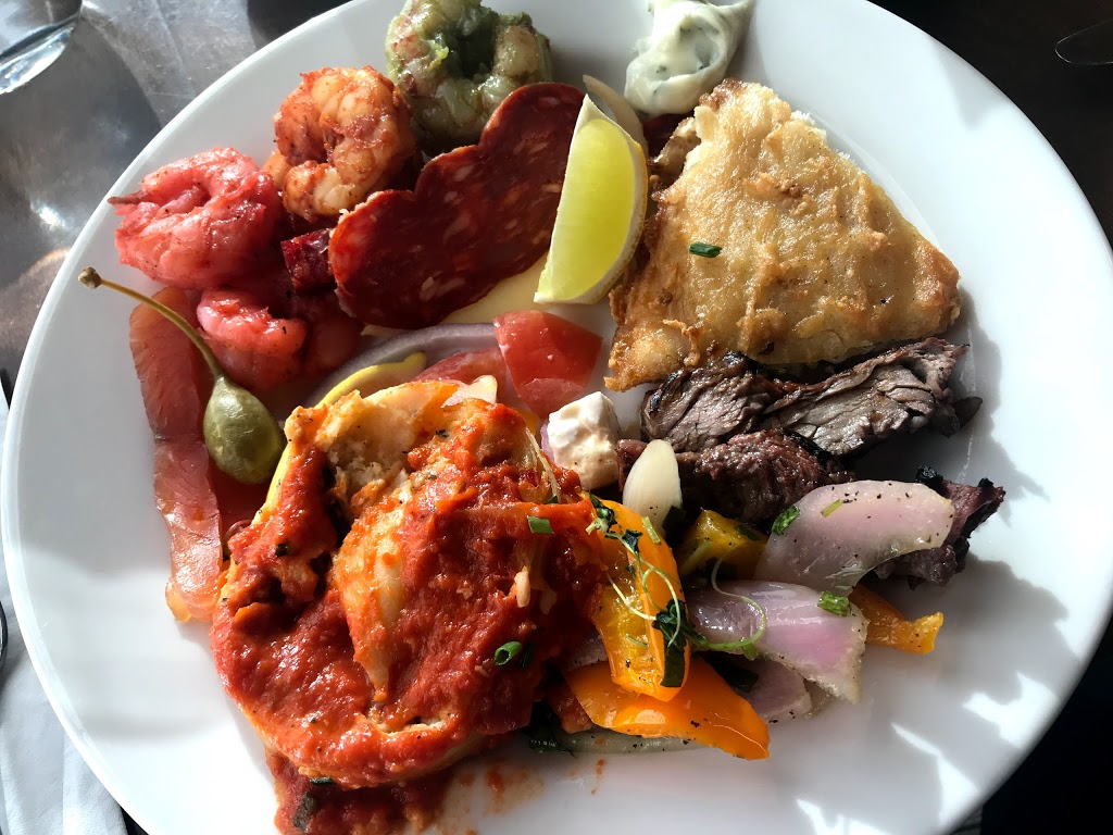 Bistro à Champlain | 39 Chemin Fridolin-Simard, Estérel, QC J0T 1E0, Canada | Phone: (450) 228-2571