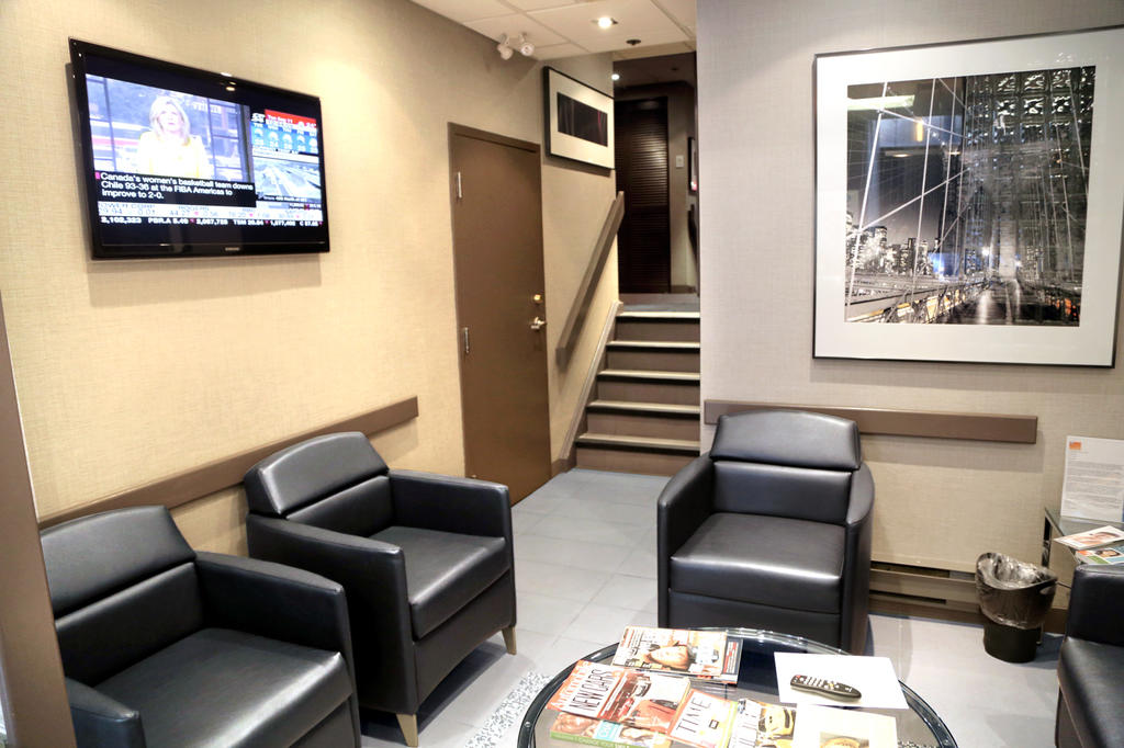 Yonge and Front Dental | 33 Yonge St, Toronto, ON M5E 1G4, Canada | Phone: (416) 364-2444