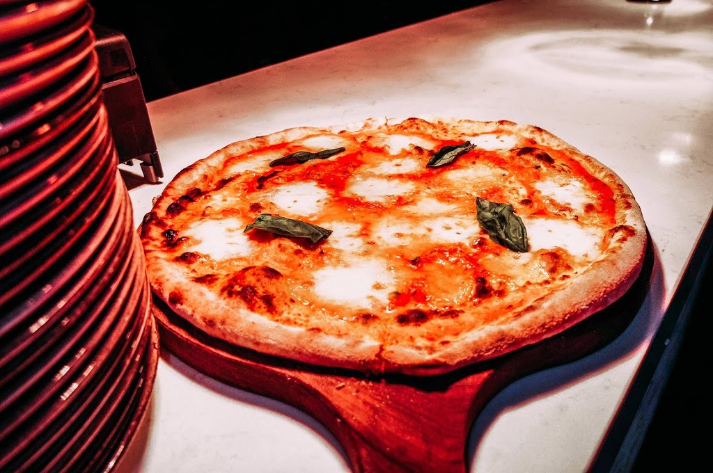 La Vecchia Restaurant | 90 Marine Parade Dr, Etobicoke, ON M8V 4G1, Canada | Phone: (416) 251-5999