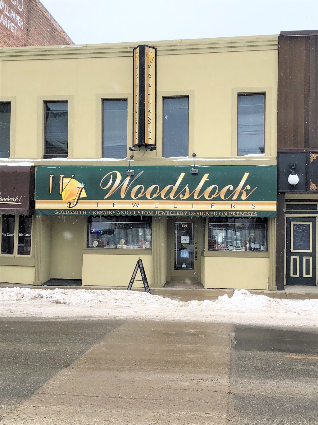 Woodstock Jewellers | 501 Dundas St, Woodstock, ON N4S 1C3, Canada | Phone: (519) 290-3340