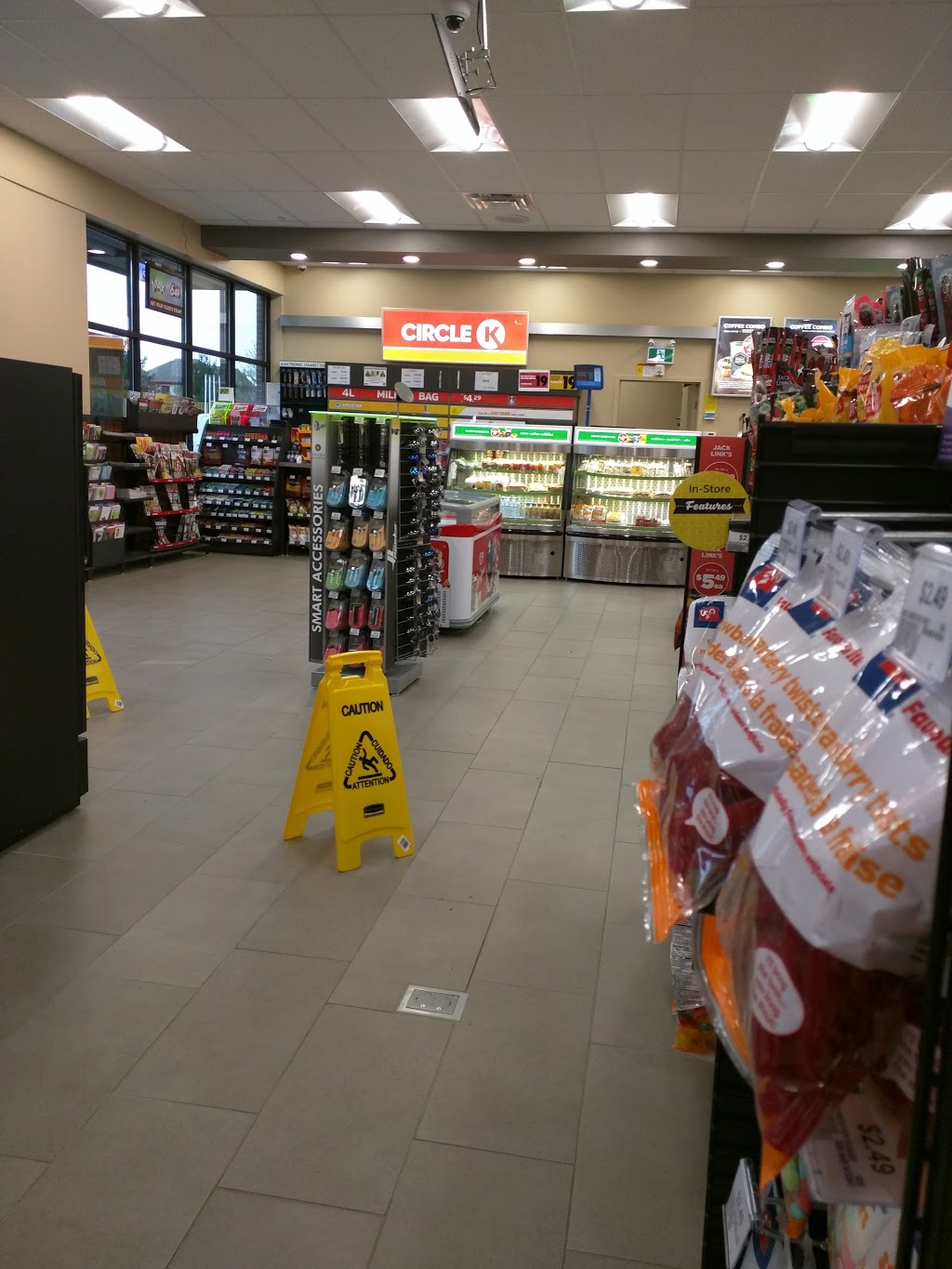 Circle K | 1022 Pelham St, Fonthill, ON L0S 1E4, Canada | Phone: (905) 892-1773