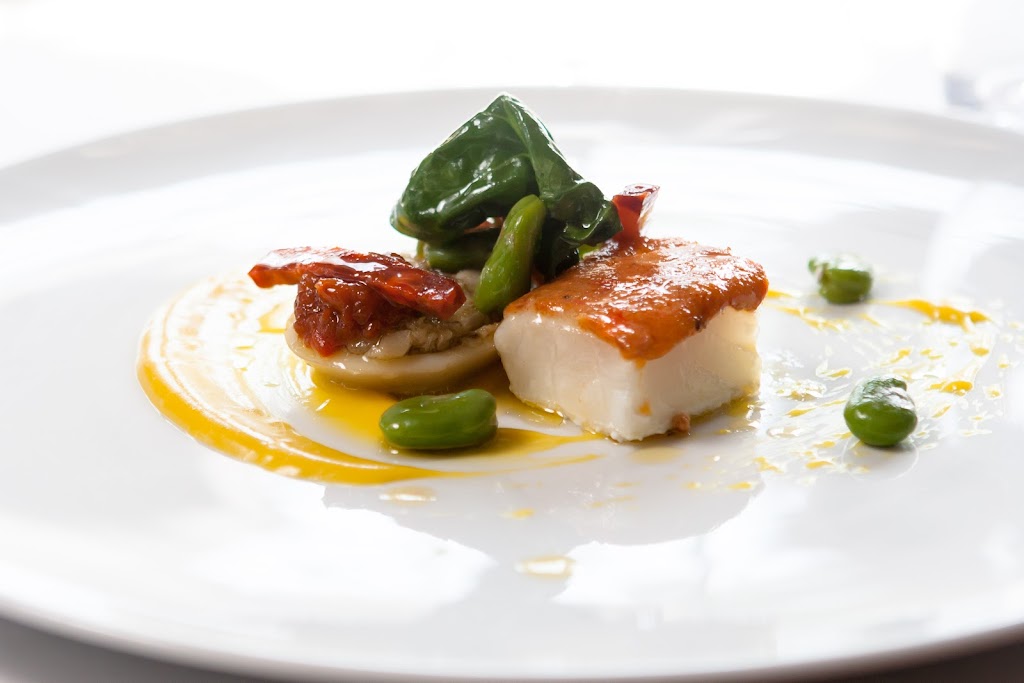 Signatures Restaurant | 453 Laurier Ave. E, Ottawa, ON K1N 6R4, Canada | Phone: (613) 236-2499