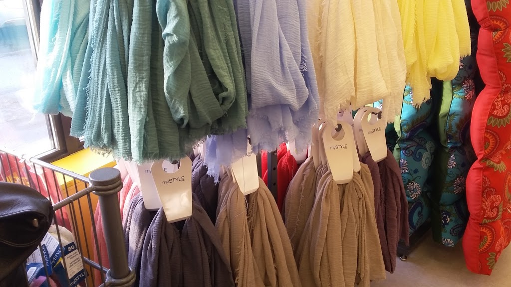 Tigre Géant | 25 Rue Wellington, Coaticook, QC J1A 2H6, Canada | Phone: (819) 849-7443