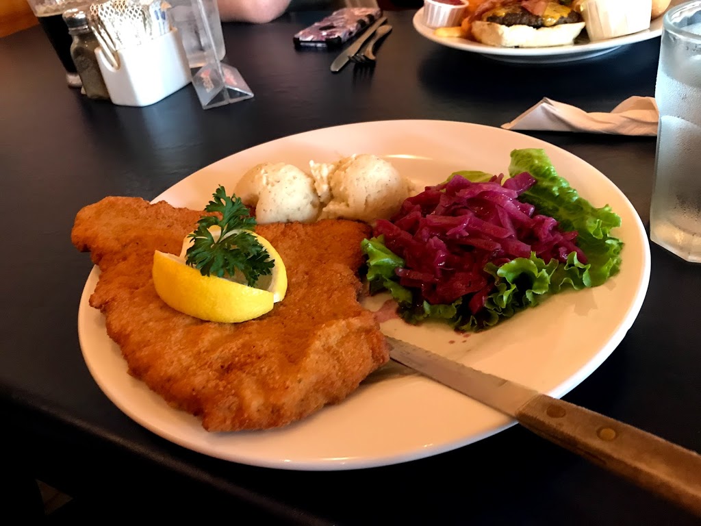Lazy Tuesdays Restaurant | 5102 Provincial Trunk Hwy 44, Seddons Corner, MB R0E 1X0, Canada | Phone: (204) 268-9405