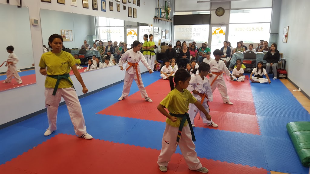 Seongs Taekwondo World | Mississauga Martial Arts | Canada, Ontario, Mississauga, Canadian Pl, #105 | Phone: (905) 625-9696