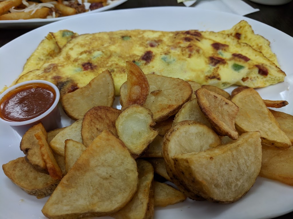 Welland Cafe | 506 E Main St, Welland, ON L3B 3X9, Canada | Phone: (905) 788-2233