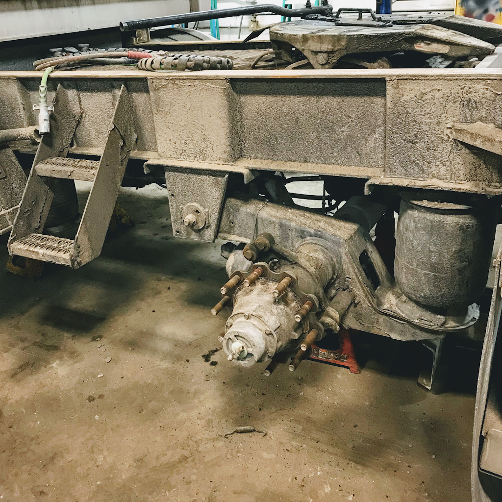 YYC Truck and Trailer Tech Services | 3575 56 Ave SE, Calgary, AB T2C 2A7, Canada | Phone: (403) 236-9238