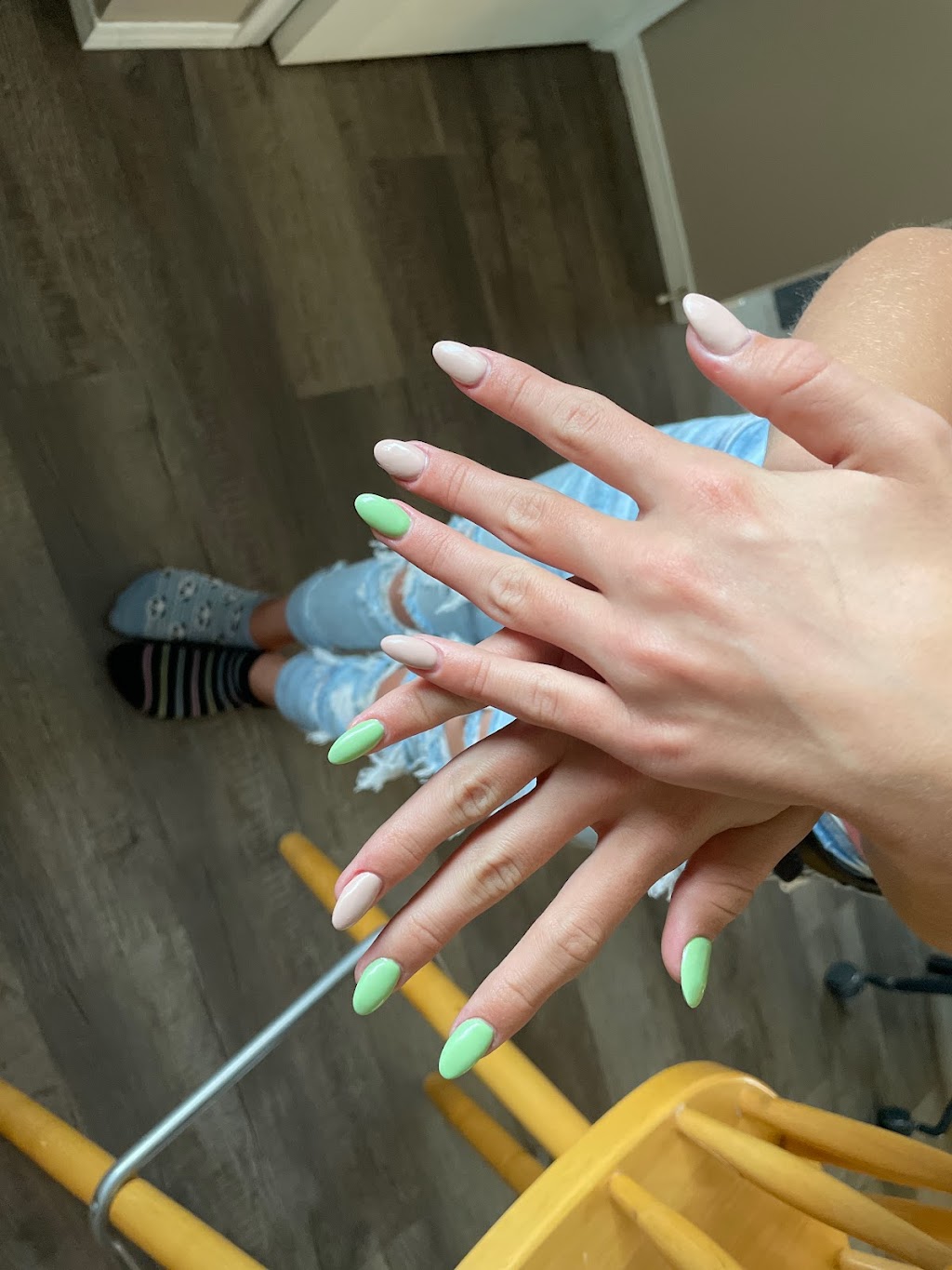 TB Nail & Spa | 15566 McIvor Blvd SE, Calgary, AB T2Z 4R5, Canada | Phone: (403) 452-5639