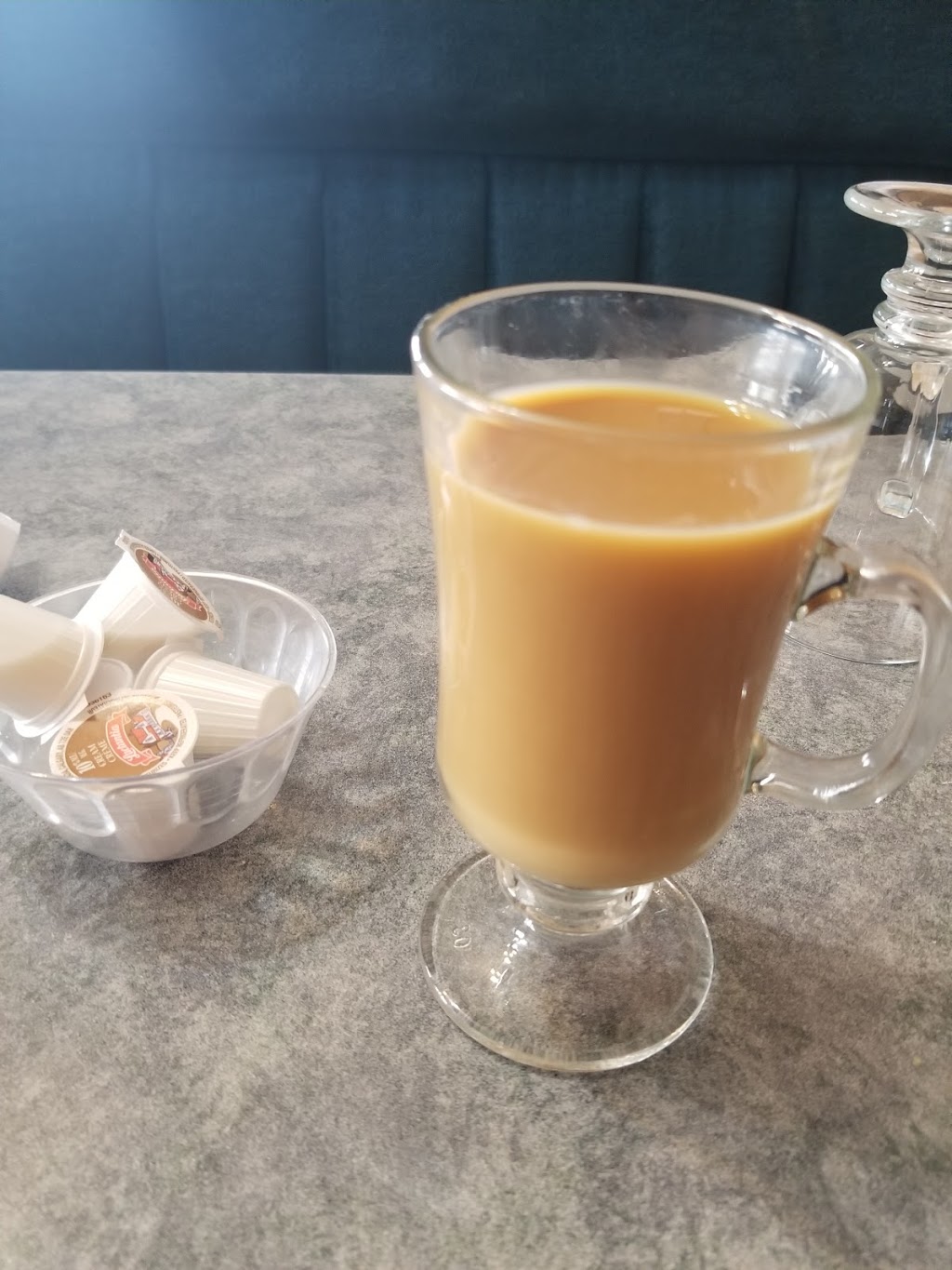 Folksters Family Restaurant | 309 Louis Riel Trail, Chamberlain, SK S0G 0R0, Canada | Phone: (306) 638-6212