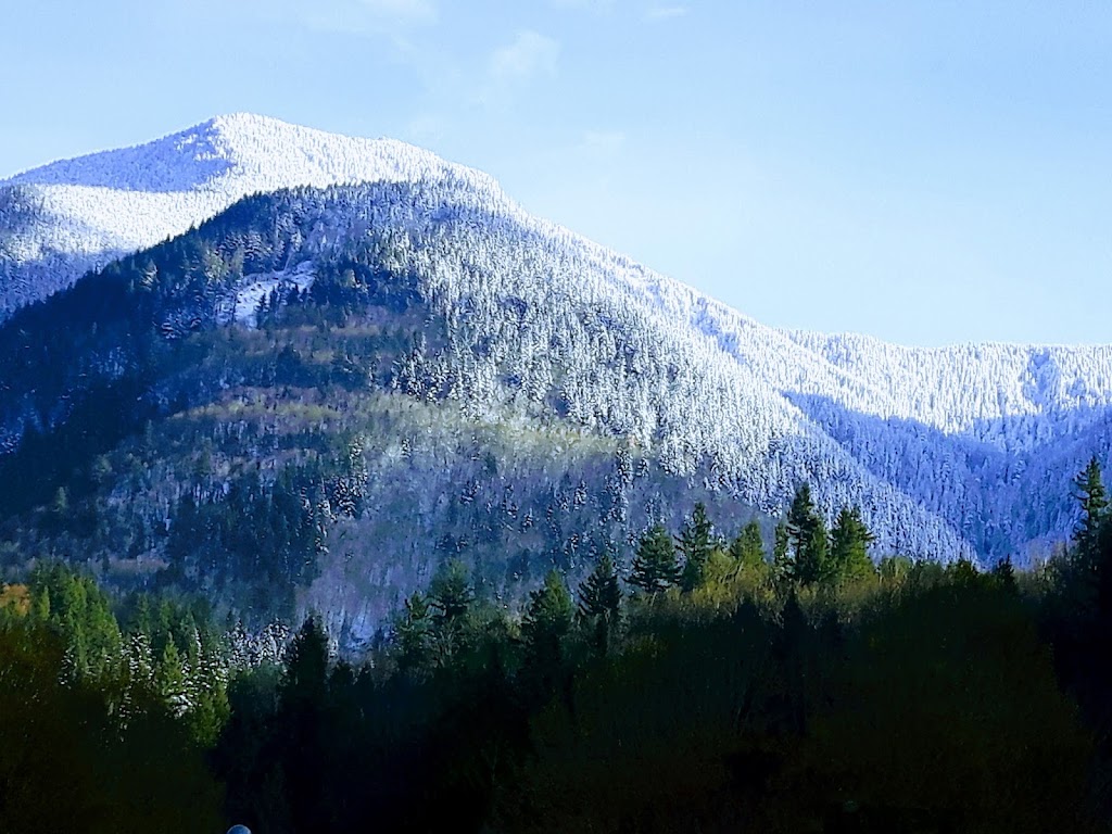 Aquadel Crossing | 1885 Columbia Valley Rd, Lindell Beach, BC V2R 4W6, Canada | Phone: (604) 858-2840