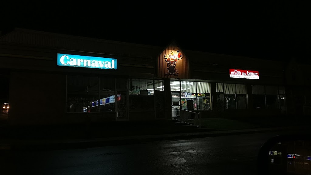 Carnaval du Dollar (Le) | 5 Rue Chamberland, Trois-Rivières, QC G8T 9M7, Canada | Phone: (819) 374-2168
