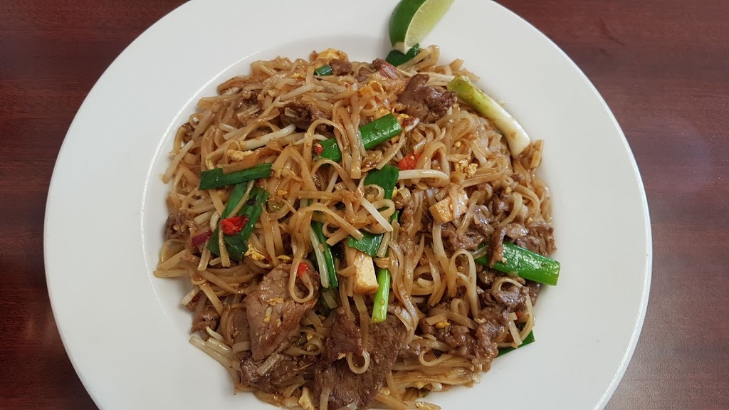 Na Ha Thais Kitchen | 471 York Rd, Guelph, ON N1E 3J1, Canada | Phone: (519) 362-1467
