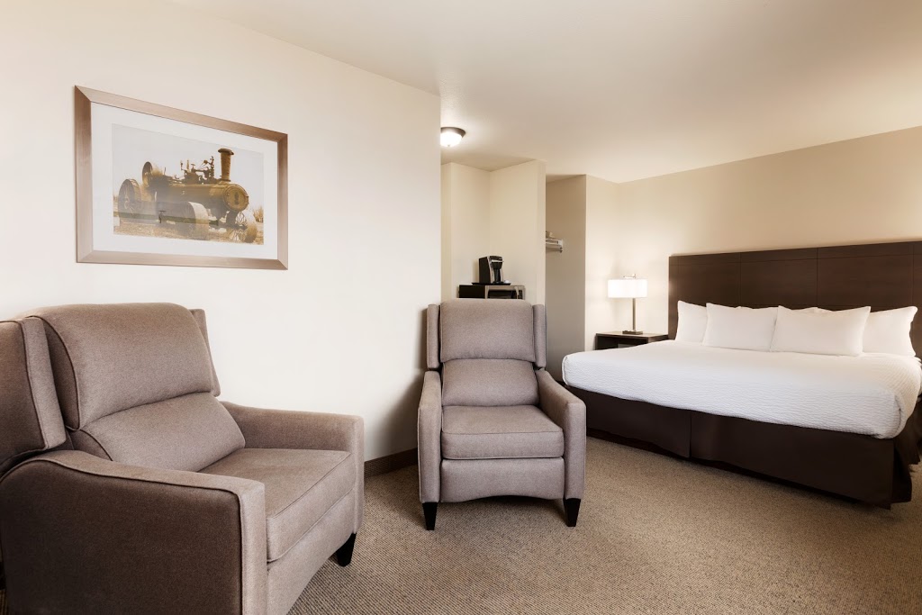 Days Inn by Wyndham Steinbach | 75 MB-12, Steinbach, MB R5G 1T3, Canada | Phone: (204) 320-9200