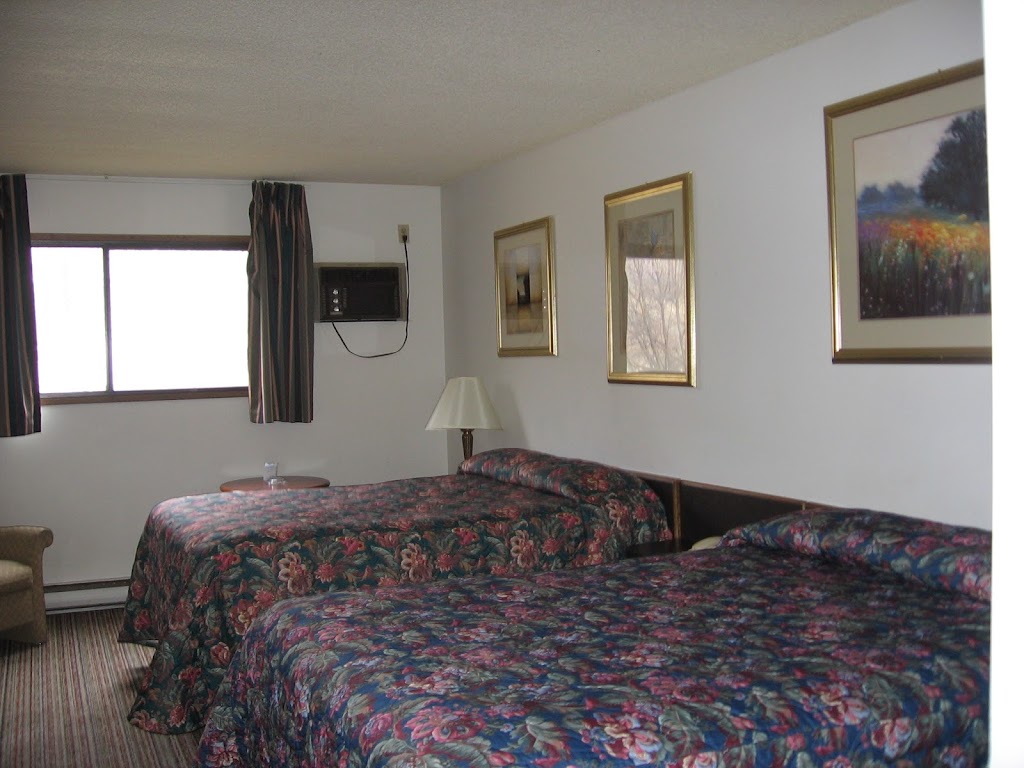 Ashcroft River Inn and Pub | 50 1 St, Ashcroft, BC V0K 1A0, Canada | Phone: (250) 453-9124