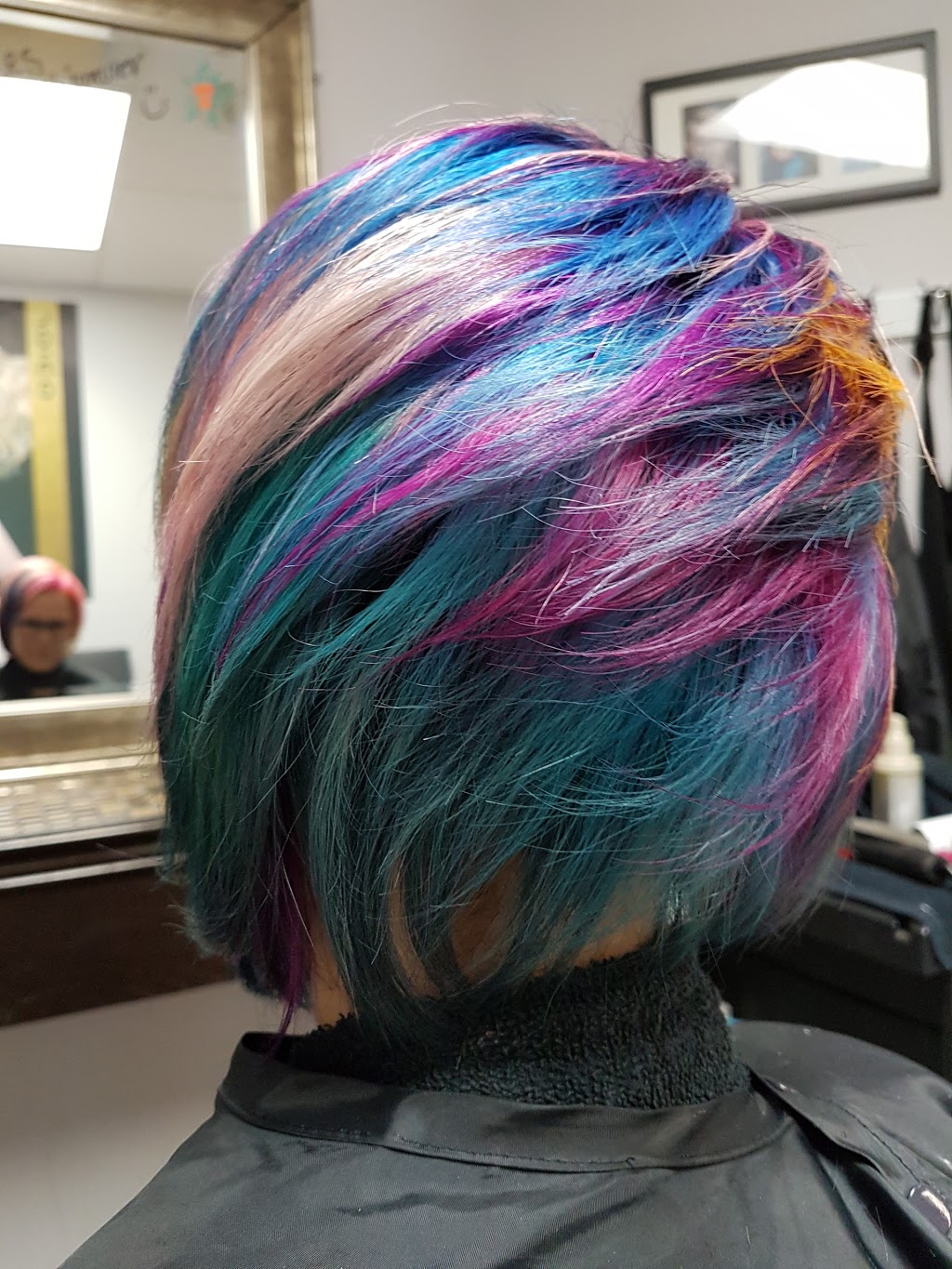 Josée Dumas Coiffeuse | 1328 Rue du Conseil, Sherbrooke, QC J1G 1N1, Canada | Phone: (819) 679-7455