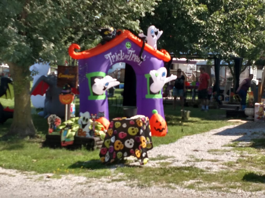 Mooretown Campground | 1094 Emily St, Mooretown, ON N0N 1M0, Canada | Phone: (519) 867-2951