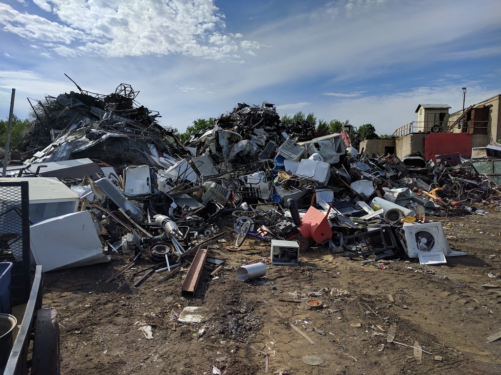 Inland Iron & Metal | 4408 Ravenshoe Rd, Sutton, ON L0E 1R0, Canada | Phone: (905) 473-2600