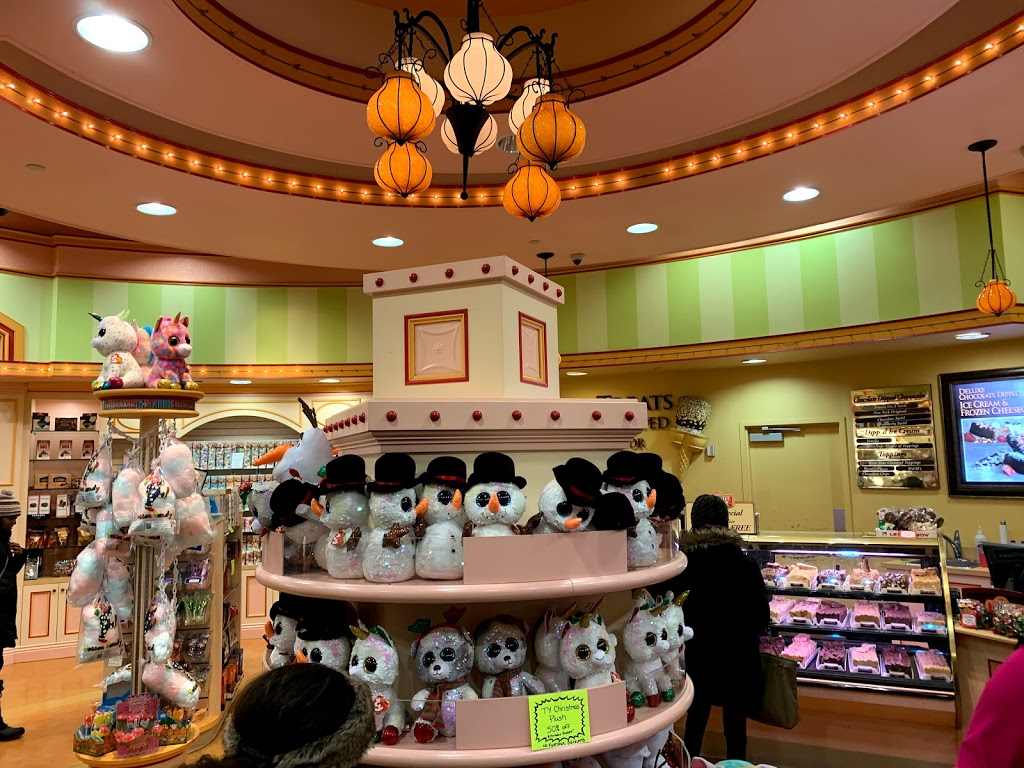 Fudge Factory | 4848 Clifton Hill, Niagara Falls, ON L2G 3N4, Canada | Phone: (905) 358-3676