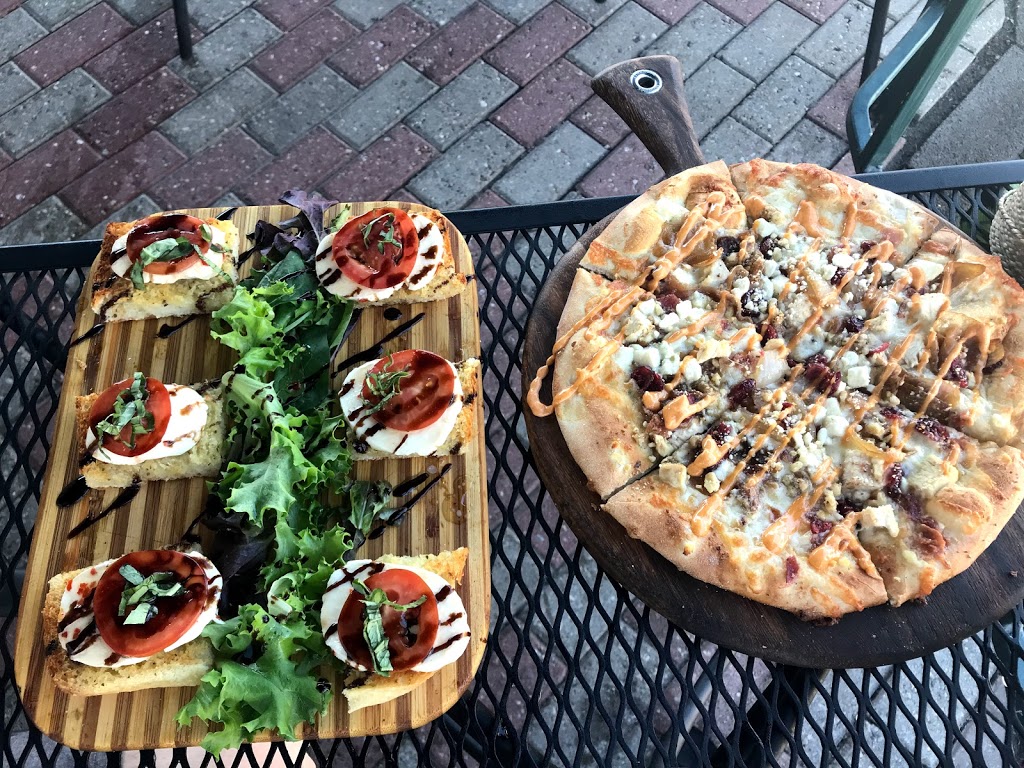 Good Fellos | 202 W Main St, Sackets Harbor, NY 13685, USA | Phone: (315) 646-3463
