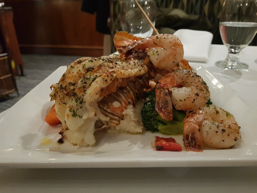 Sandstone Grillhouse | 5467 Victoria Ave, Niagara Falls, ON L2G 3L3, Canada | Phone: (905) 354-7225