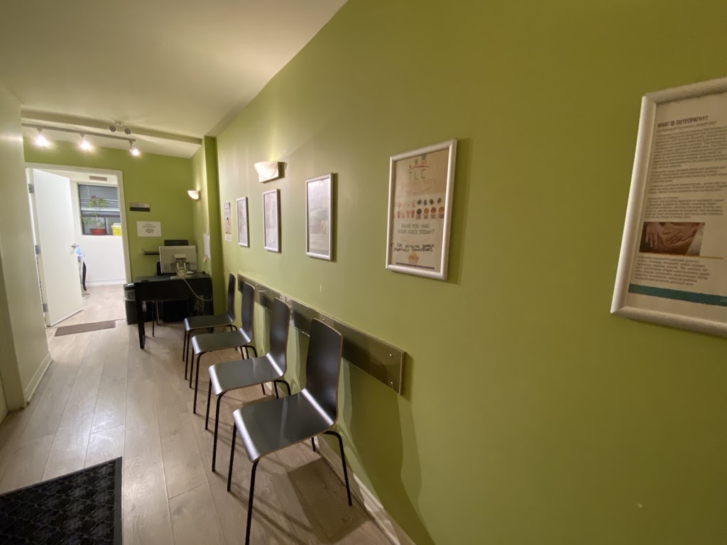 Runnymede Walk-in Medical Clinic | 2213 Bloor St W #208, Toronto, ON M6S 1N5, Canada | Phone: (416) 800-9697