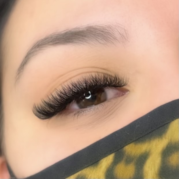 Taylor’s Lashes | 64 Huntington Crescent, Courtice, ON L1E 3C7, Canada | Phone: (289) 385-3953