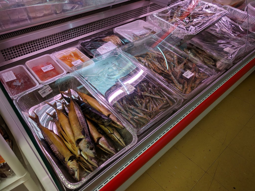 Saint Petersbourg Deli | 3631 Boulevard Taschereau, Saint-Hubert, QC J4T 2G3, Canada | Phone: (450) 926-1700