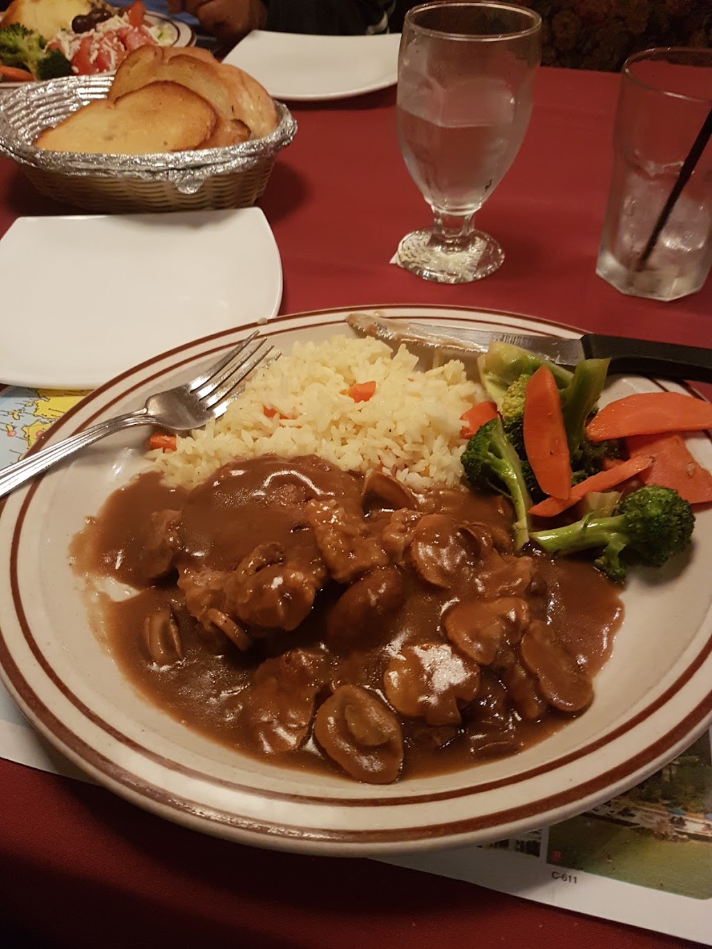 Odyssia Salads , Pizza and Pasta | 9785 Fifth St, Sidney, BC V8L 2X1, Canada | Phone: (250) 656-5596
