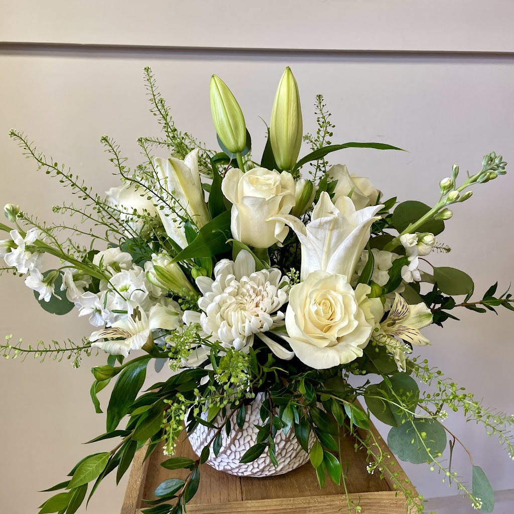 Bridge Floral | 13049 Durham Regional Rd 39, Zephyr, ON L0E 1T0, Canada | Phone: (437) 349-0937