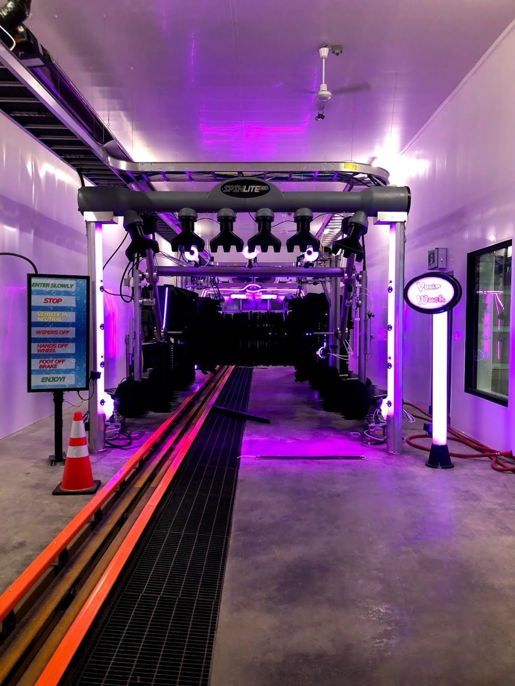 1/4 Mile Car Wash | 110 Southbank Blvd, Okotoks, AB T1S 0L3, Canada | Phone: (403) 982-6453