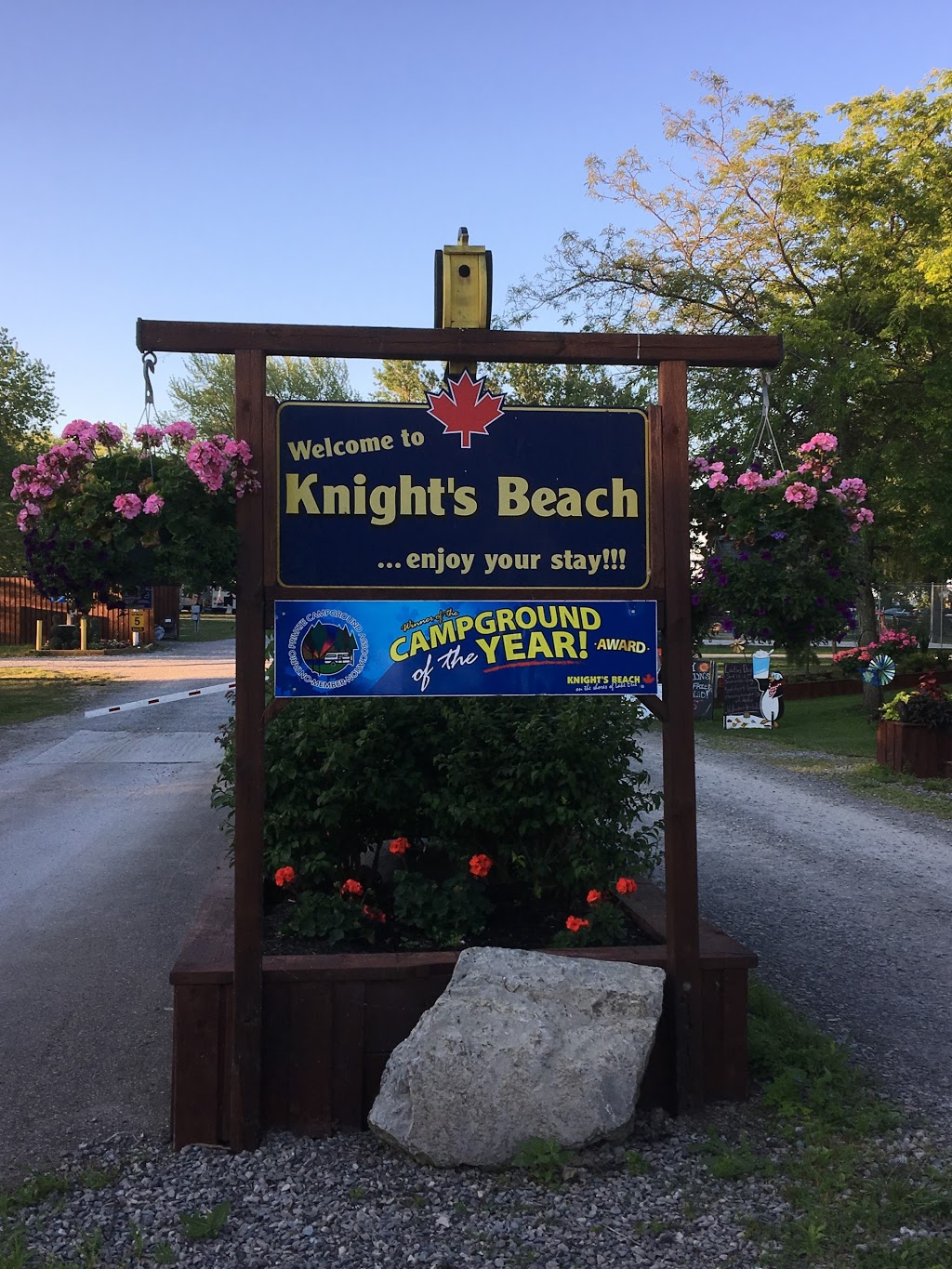 Knights Beach Resort | 2190 Lakeshore Rd, Dunnville, ON N1A 2W8, Canada | Phone: (888) 581-8775