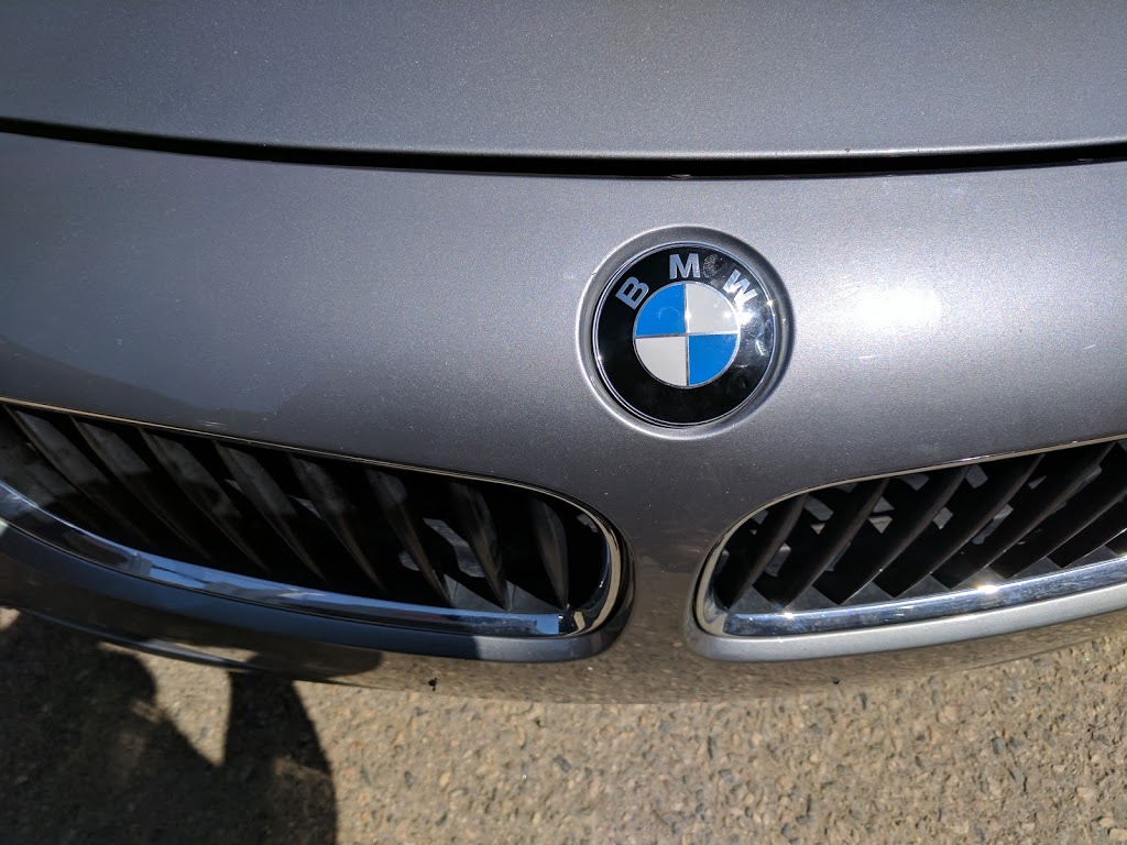 FFUN Collision Centre | 501 Avenue P S, Saskatoon, SK S7M 4A8, Canada | Phone: (306) 244-6322