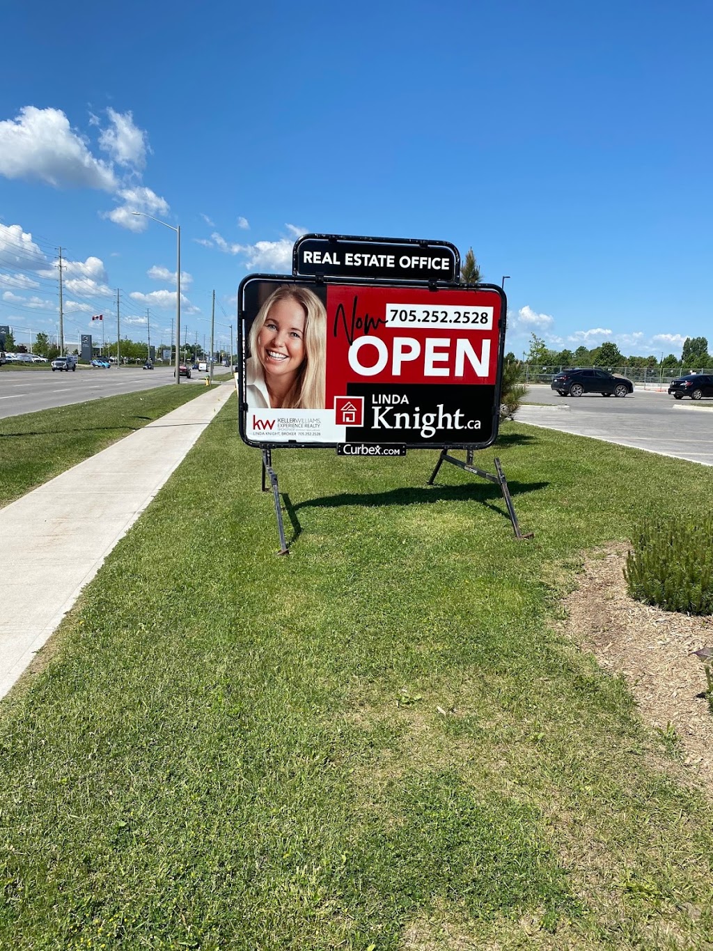 Linda Knight, Broker | real estate agency | 222 Mapleview Dr W Unit 15, Barrie, ON L4N 8X1, Canada | 7052522528 OR +1 705-252-2528