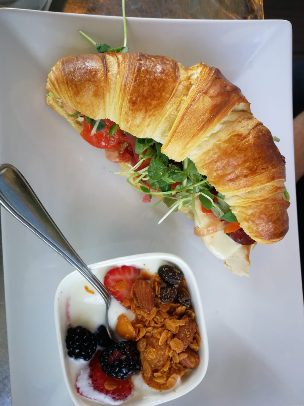 Revalee Brunch Café | 4100 Victoria Ave, Vineland, ON L0R 2C0, Canada | Phone: (905) 562-4101