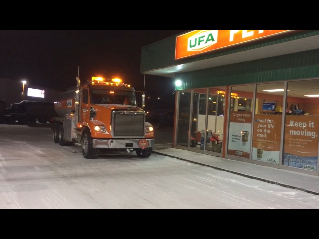 Edmonton East UFA Petroleum Agency 5903 125 Ave NW, Edmonton, AB T5W