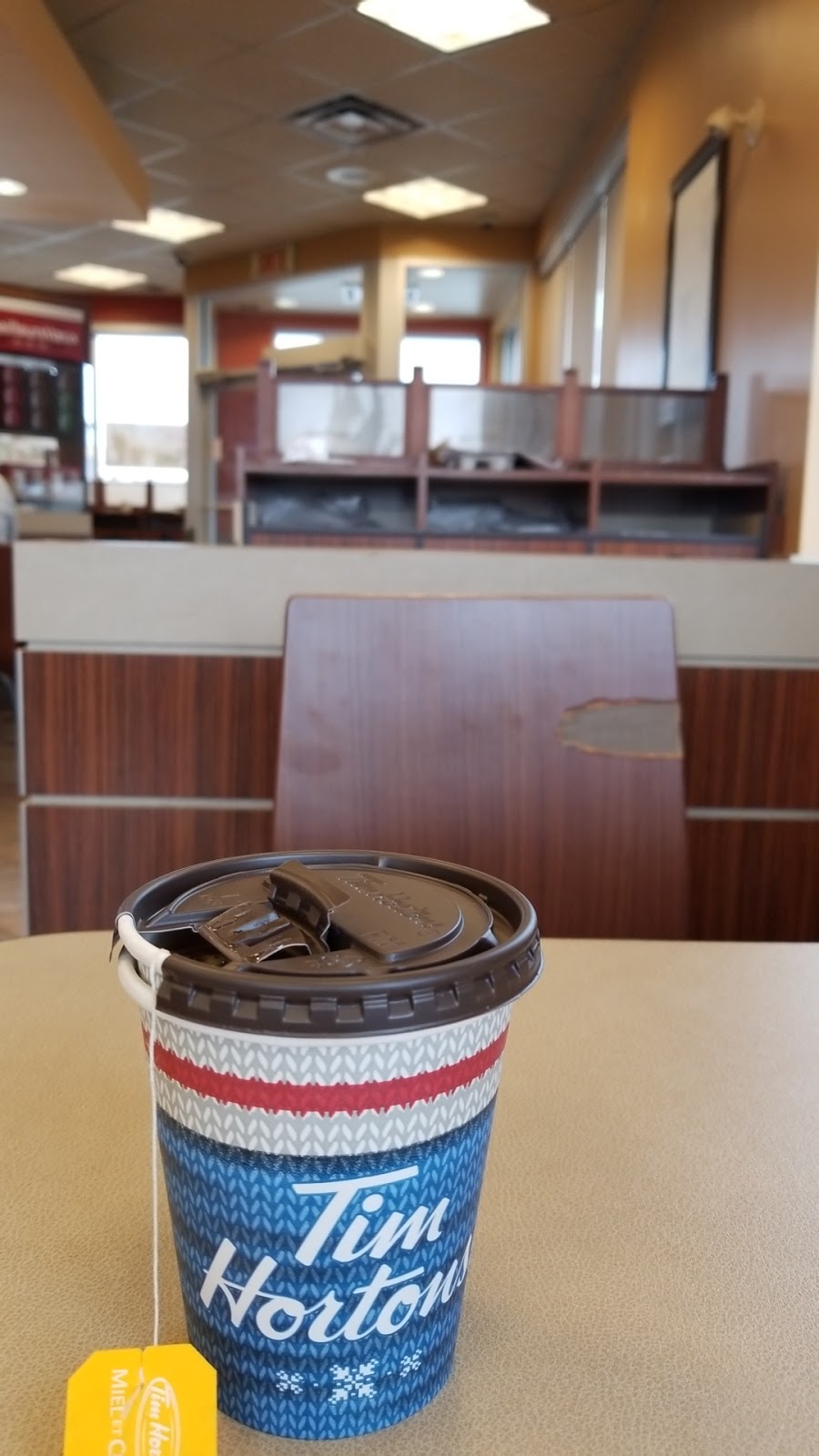 Tim Hortons | 25 Chemin de la Savane, Gatineau, QC J8T 8A4, Canada | Phone: (819) 561-0296