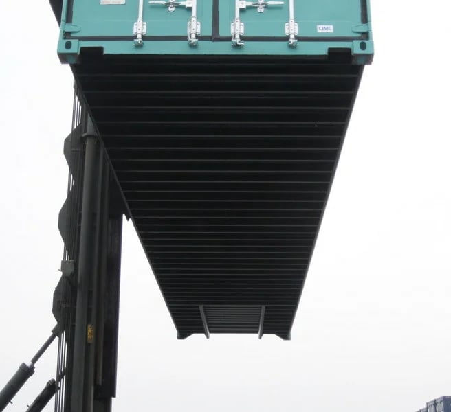 Container-martinshop | 703 1re Avenue, Sainte-Catherine, QC J5C 1C5, Canada | Phone: (581) 476-0855