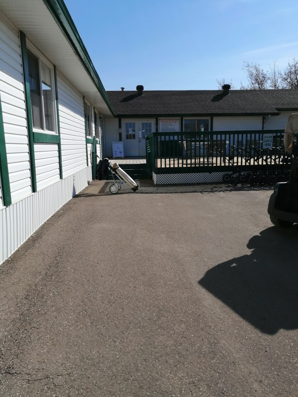 Dragons Head Par 3 Golf Club | 12240 199 St NW, Edmonton, AB T5V 1T8, Canada | Phone: (780) 944-4653